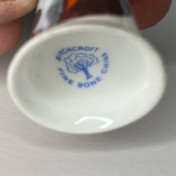 Lot of Royal Commemorative Thimbles - Picture 13 of 15